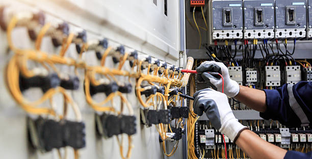 Professional Electrician technician working in Shell Point, SC